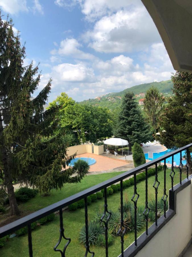 Hotel Naslada Balchik Exterior photo
