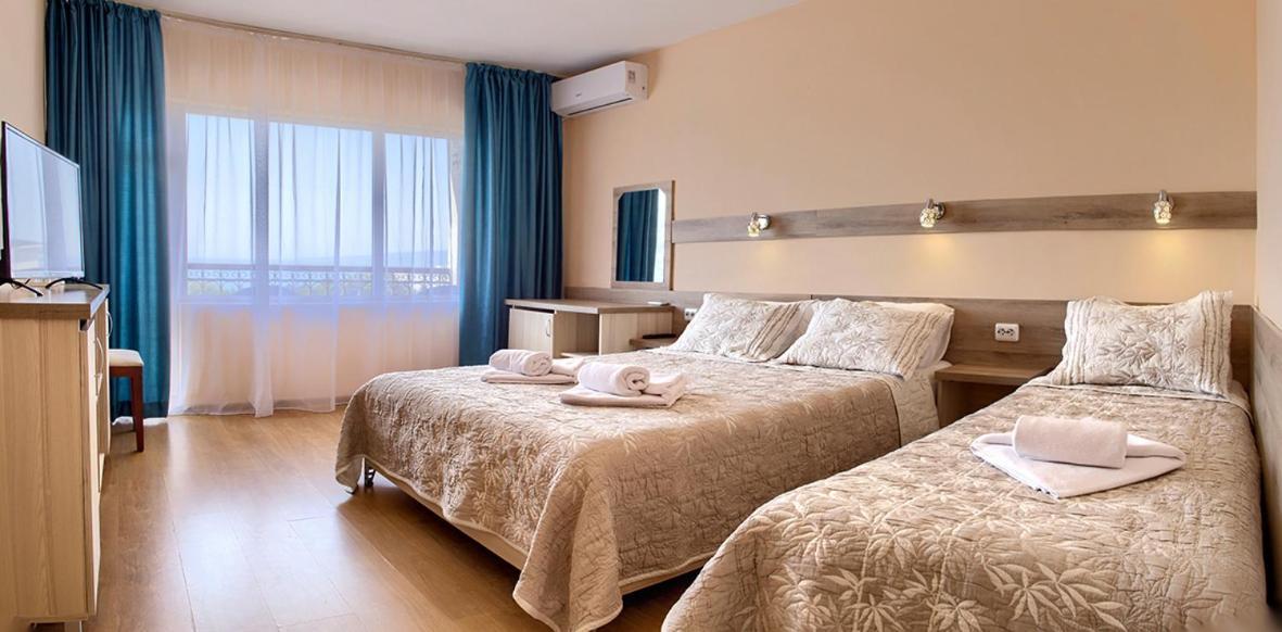 Hotel Naslada Balchik Exterior photo